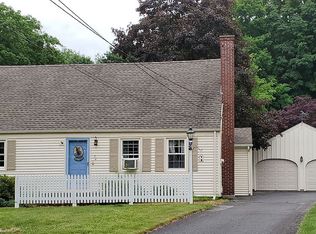 34 Magnolia Ln, East Berlin, CT 06023