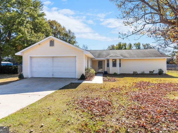 108 Water Dr, Warner Robins, GA 31088