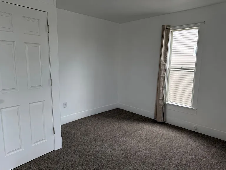 128 Fair St SE — Photo 18