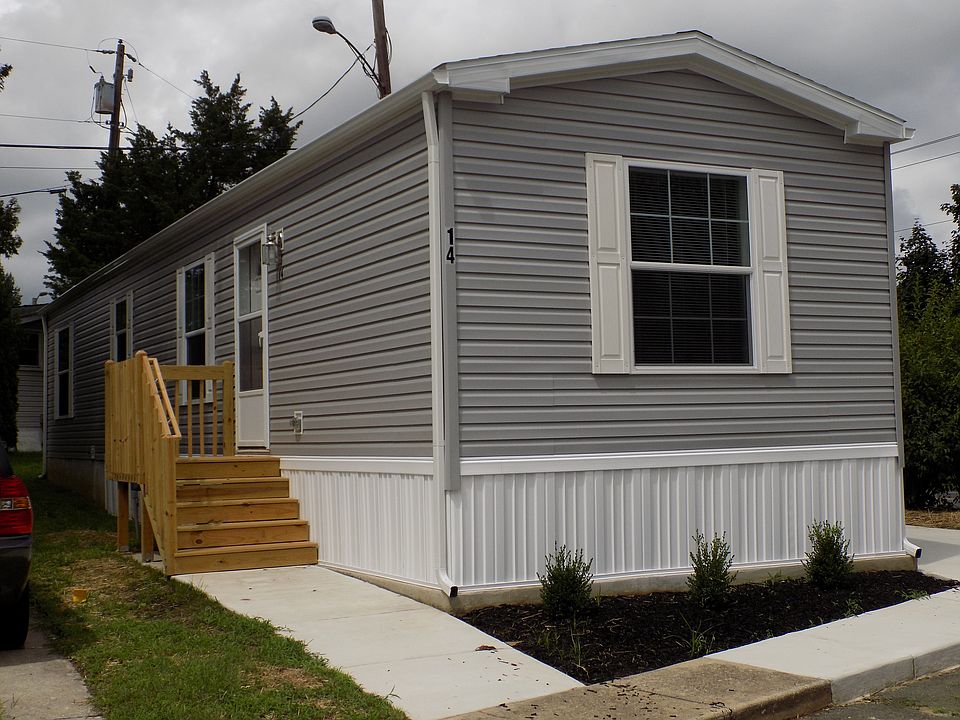 14 Blue Jay Drive