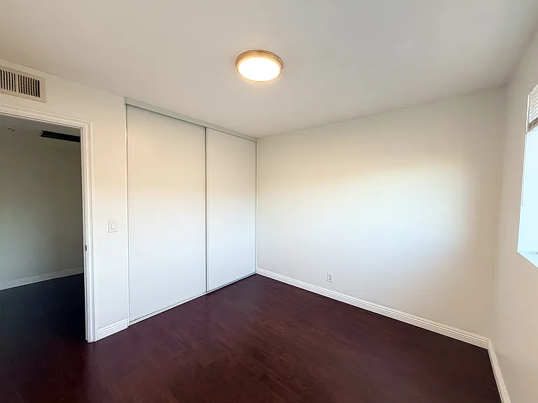 7305 Milwood Ave #5 — Photo 6