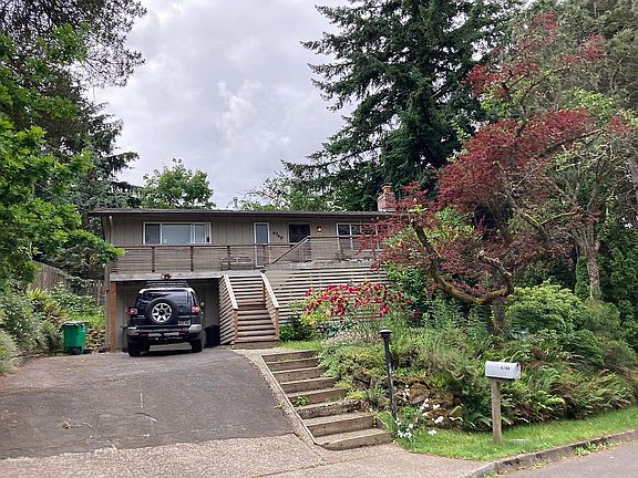 Driveway & Front Entry