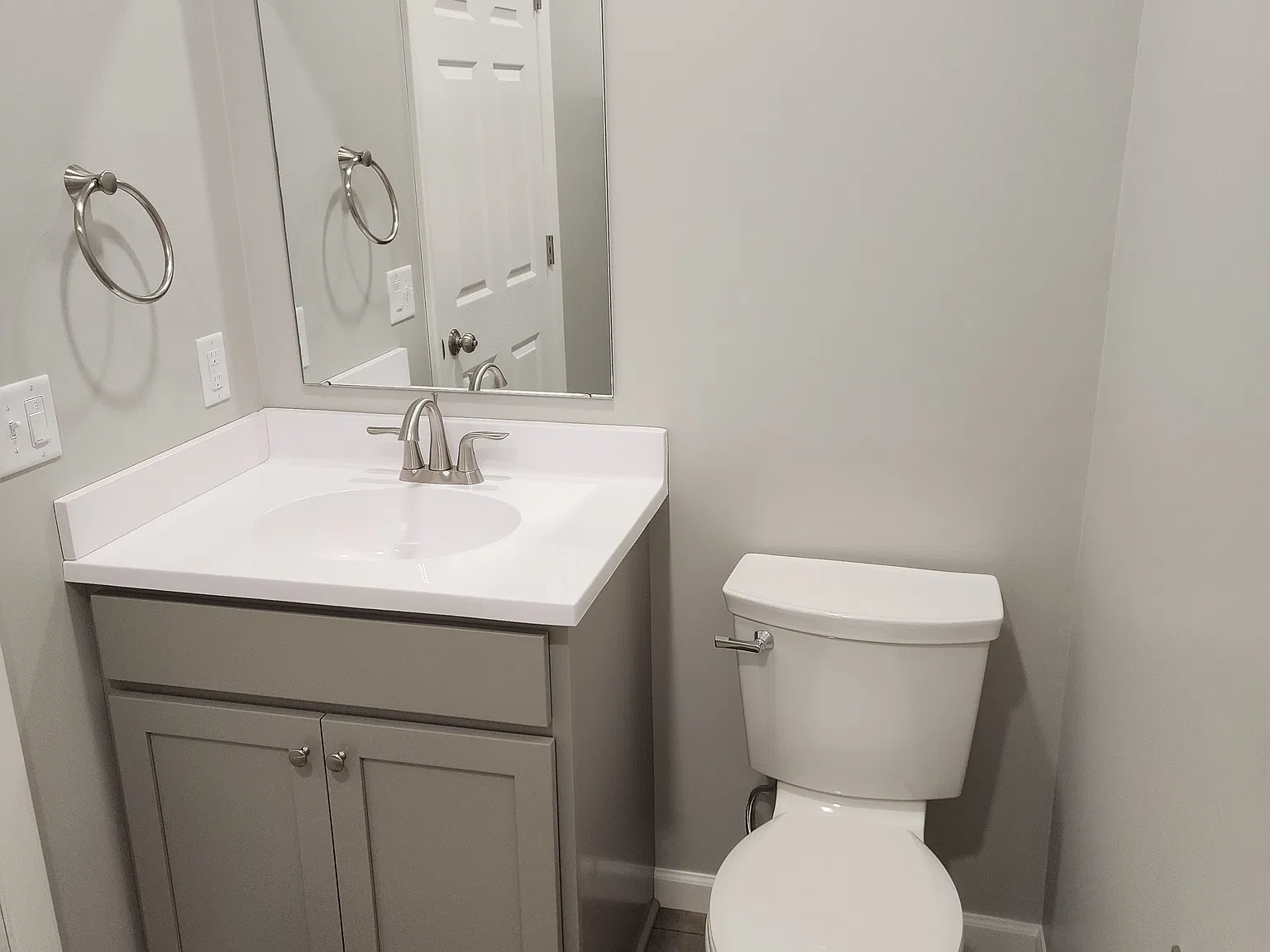 10621 Navarre Rd SW — Photo 3