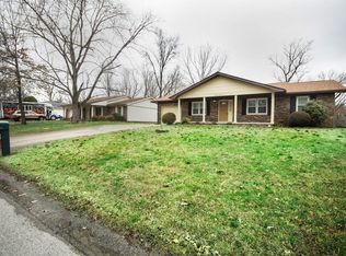 1325 Ritchey Dr, Marion, IL 62959