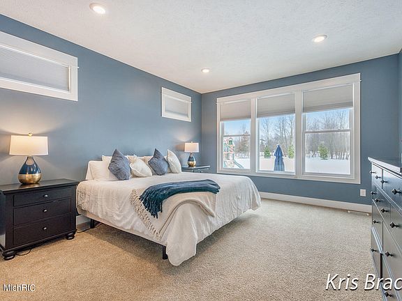 4th image of 4139 Settlers Ridge Rd NE