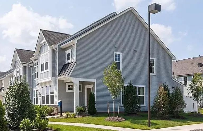 8079 Rutland Village Dr — Photo 3