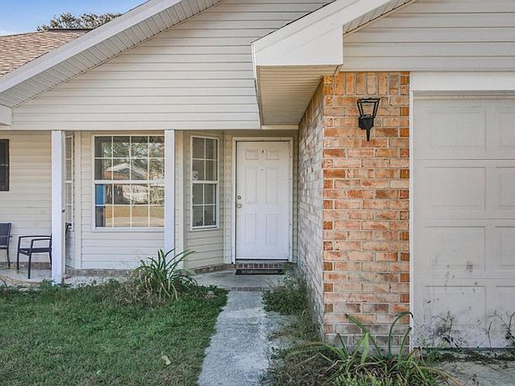 2nd image of 23 Brunett Ln