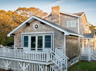 20 Orran Norton Way, Edgartown, MA 02539