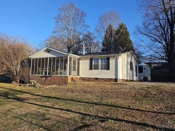 290 Long St, Rutherfordton, NC 28139