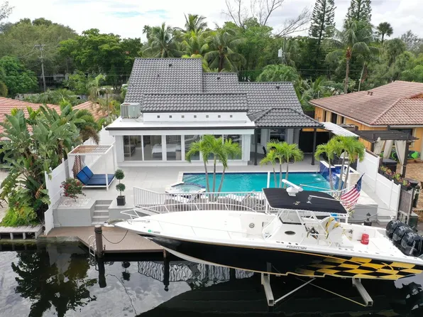 2363 SE 15th St, Pompano Beach, FL 33062