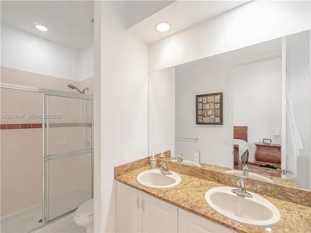 623 SW 146th Ter — Photo 9