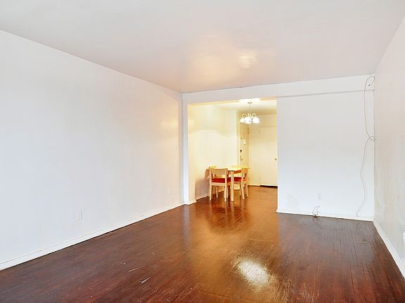 4th image of 3215 Olinville Ave APT 4A