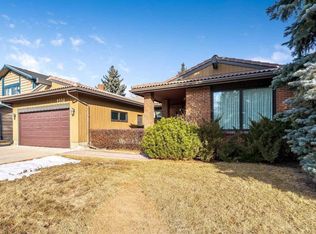 9536 S Oakmount Dr SW, Calgary, AB T2V 4W1