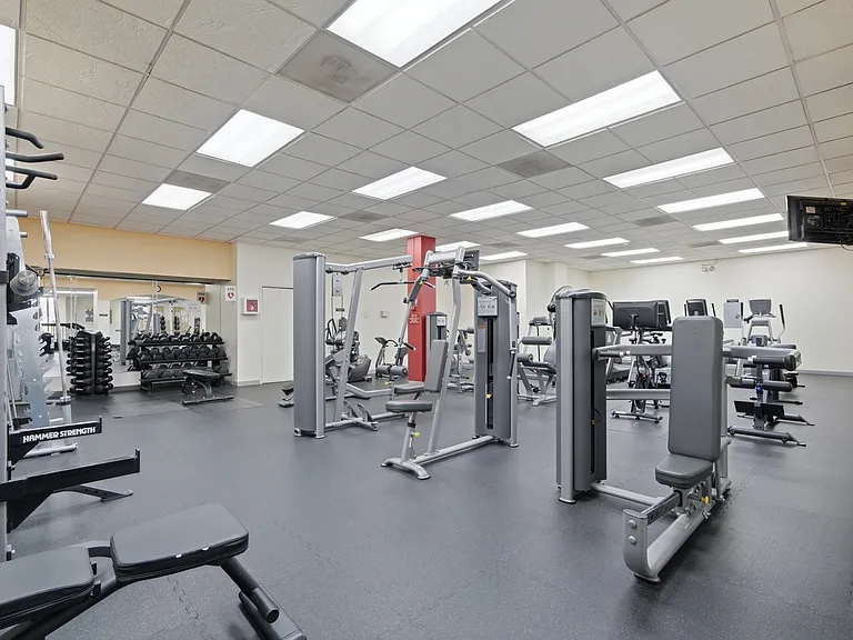 3200 N Lake Shore Dr #2102 — Photo 17