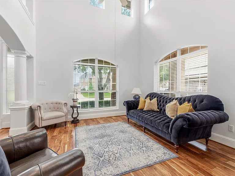 1523 Baldridge Ln — Photo 5