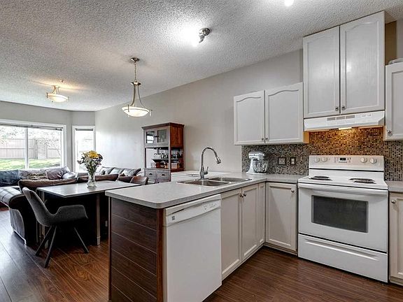 2nd image of 1920 S 14th Ave NE #119