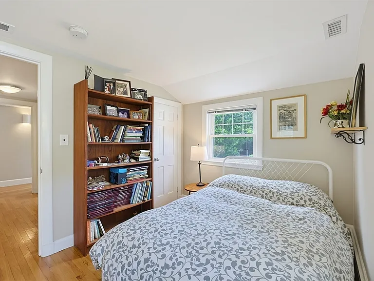 11 Hatfield Rd — Photo 25