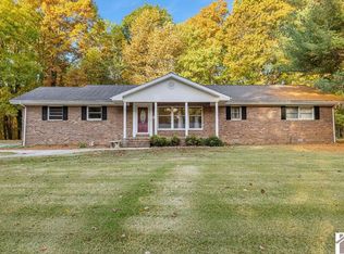 319 Crystal Lake Rd, Wickliffe, KY 42087