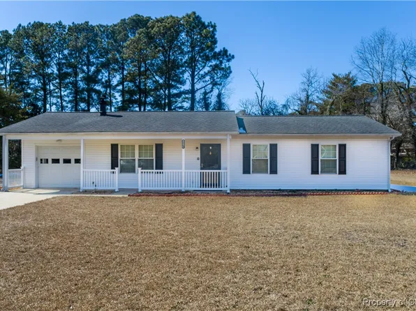 1868 Highland Dr, Gloucester Point, VA 23062