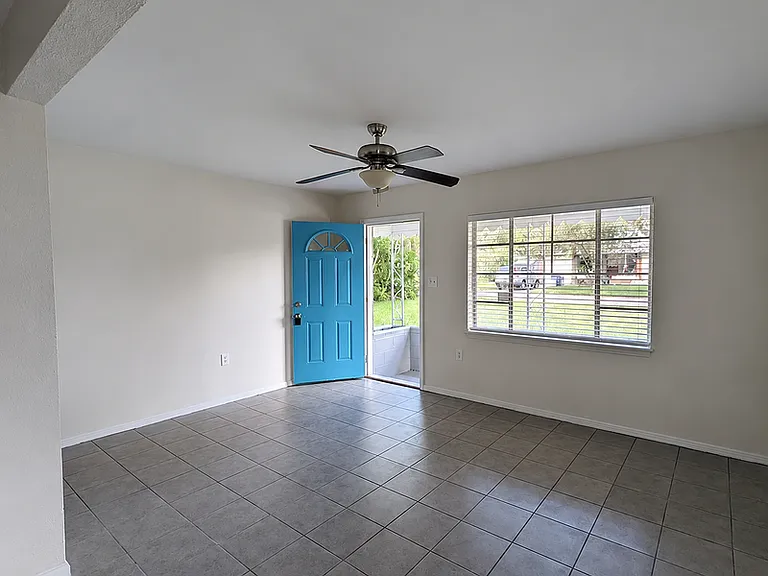 1318 Divot Ln — Photo 4