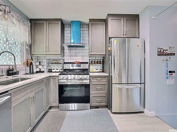 4th image of 135 Woodward Ave