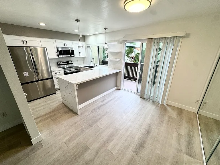7958 Mission Center Ct #K — Photo 3