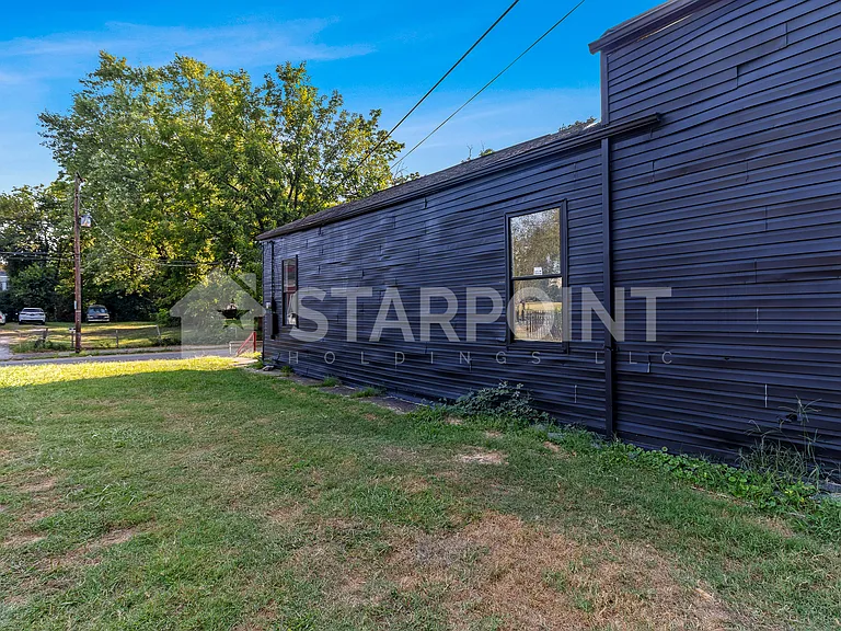 1611 W Kentucky St — Photo 10