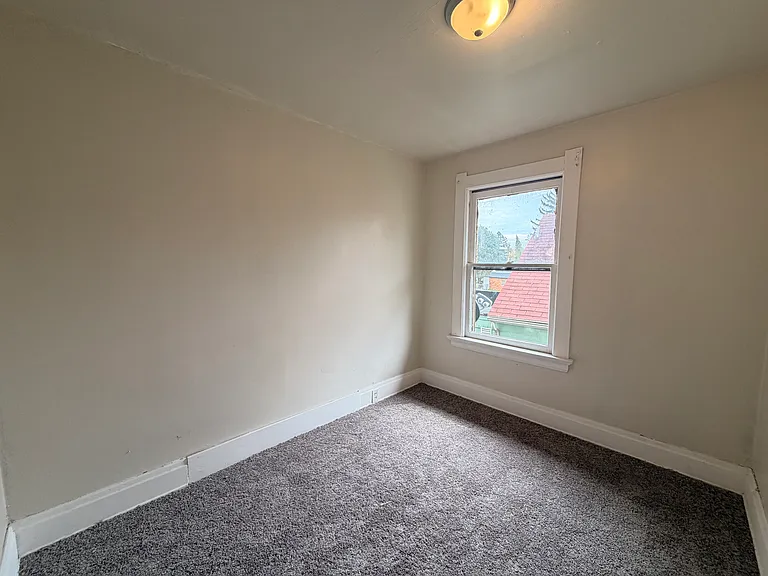 834 N Detroit Ave — Photo 19