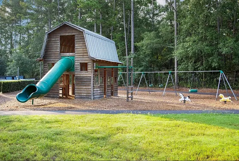 211 Citrus Dr — Photo 37