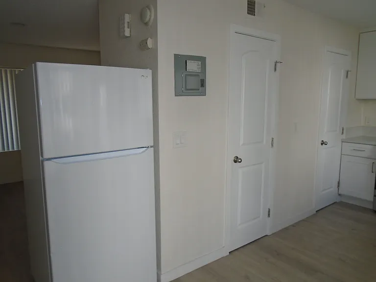 Stonewood Apartments — Photo 7