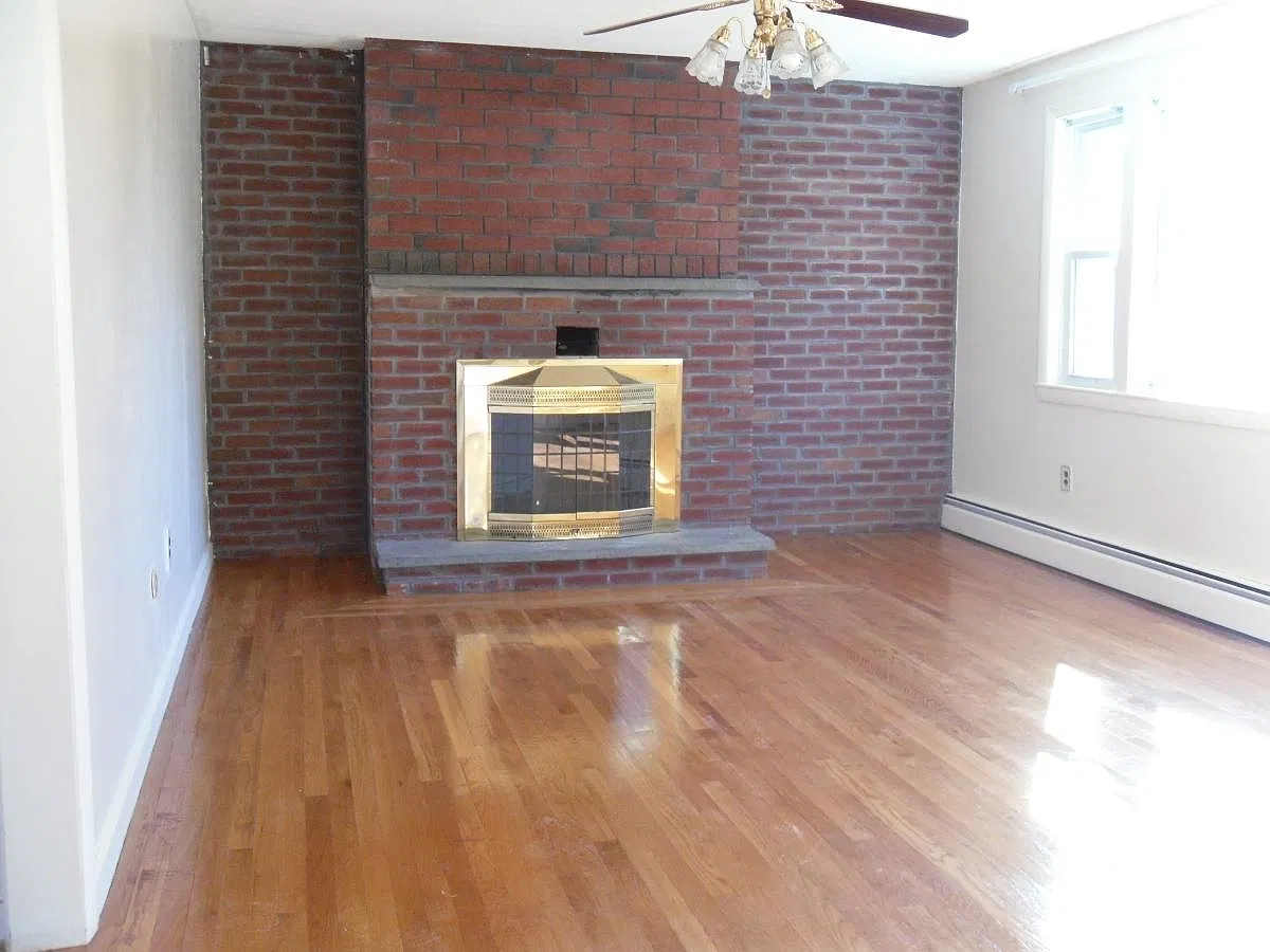2 bed, 1250 sqft, $3,200 — Photo 2
