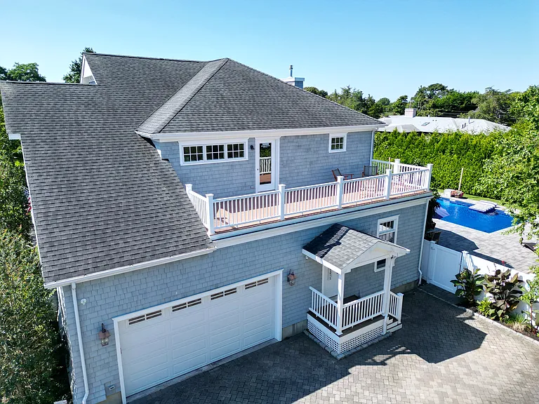 43 Shore Rd — Photo 4