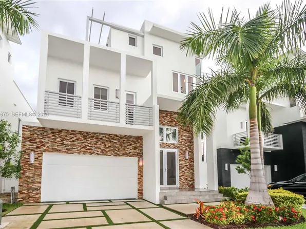 8250 NW 33rd Ter, Doral, FL 33122