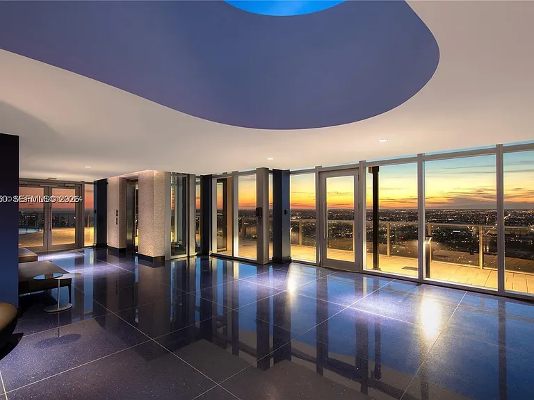851 NE 1st Ave #Penthouse 4912 — Photo 33