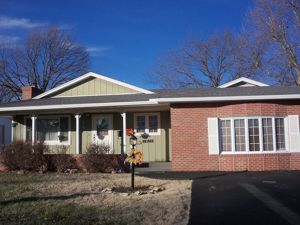 1st image of 236 Ellinwood St