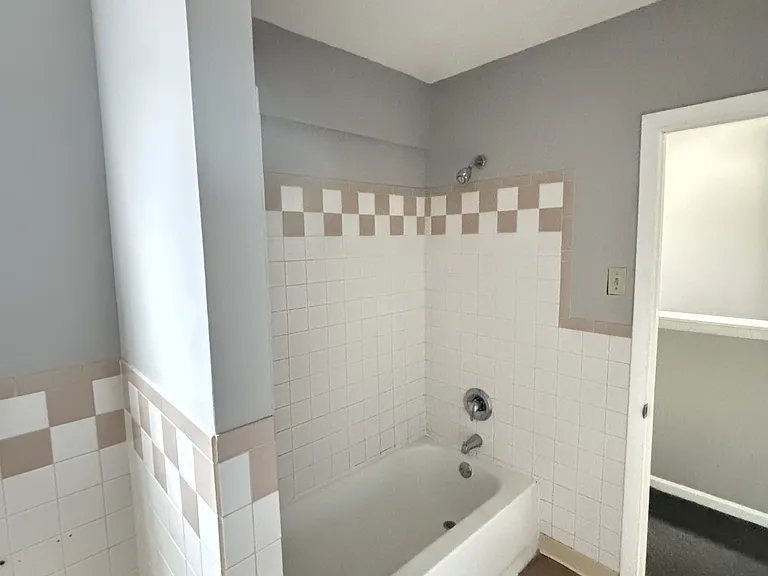 1704 W Diamond St #3F — Photo 19