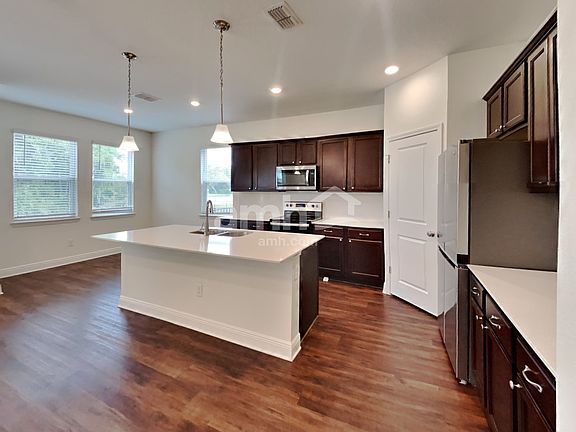 3rd image of 27717 Saint Andrews Ave
