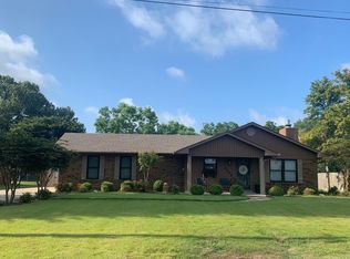 1204 E 19th St, Stuttgart, AR 72160