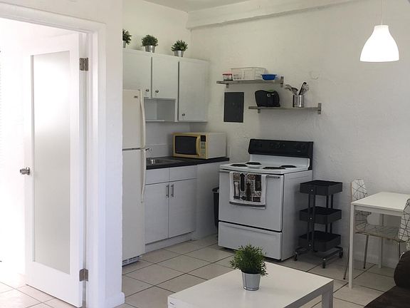 3rd image of 5896 SW 66th St APT 11