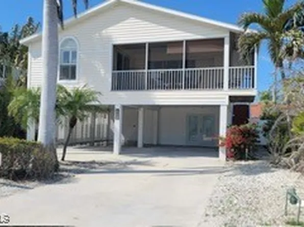149 Washington Ave, Fort Myers Beach, FL 33931