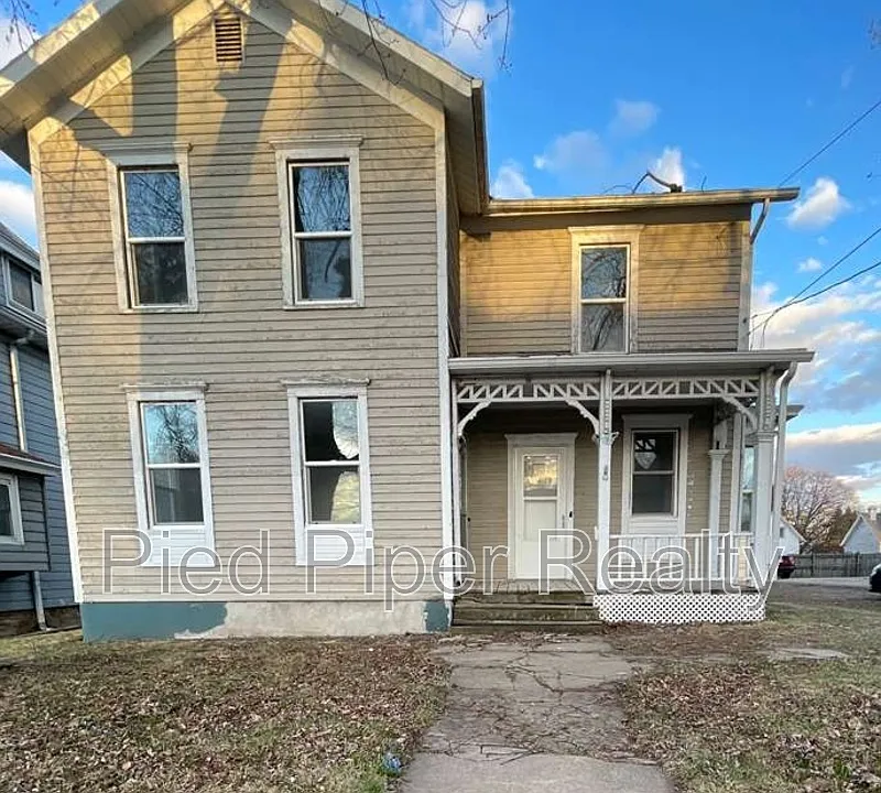 217 N West Ave
