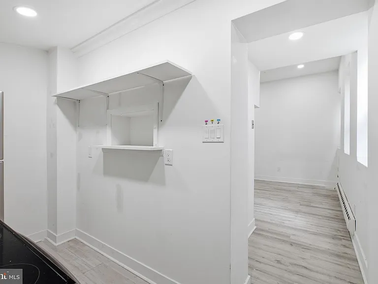 4242 Pine St #1B — Photo 12