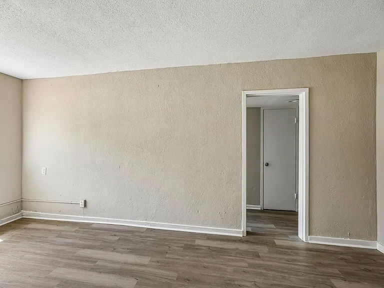 Unit Photo