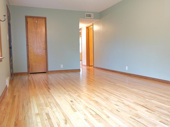 5th image of 8314 Harriet Ave S