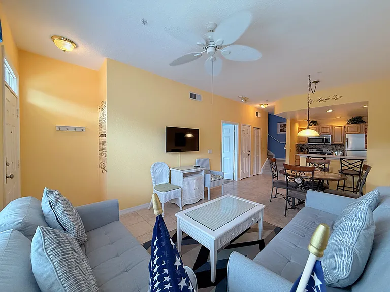 4007 Venetian Bay Dr #104 — Photo 2