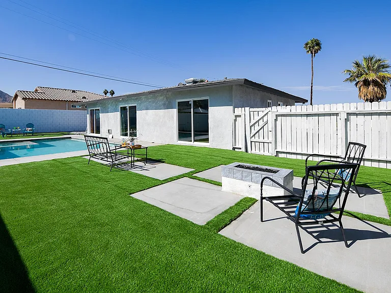 365 W Palm Vista Dr — Photo 3