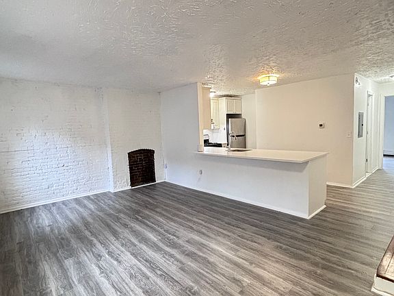 5th image of 14 Monticello Ave #1