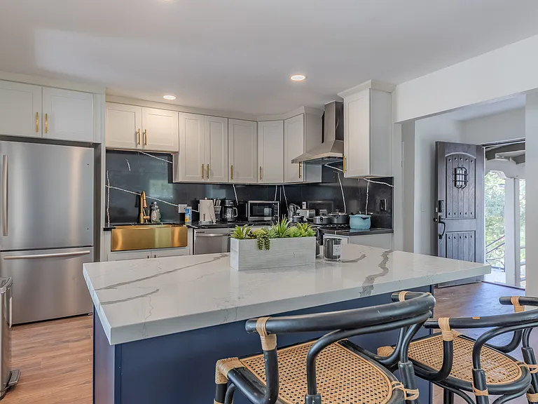 1650 La Loma Rd — Photo 15