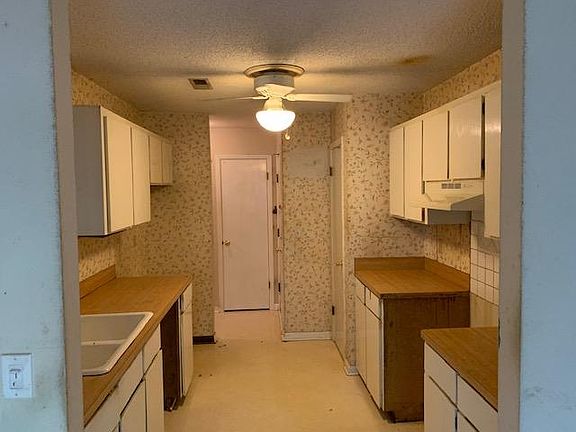 4th image of 1180 Village Creek Ln APT 2