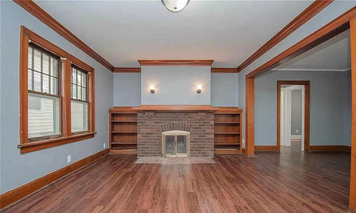2 bed, 820 sqft, $1,350 — Photo 2